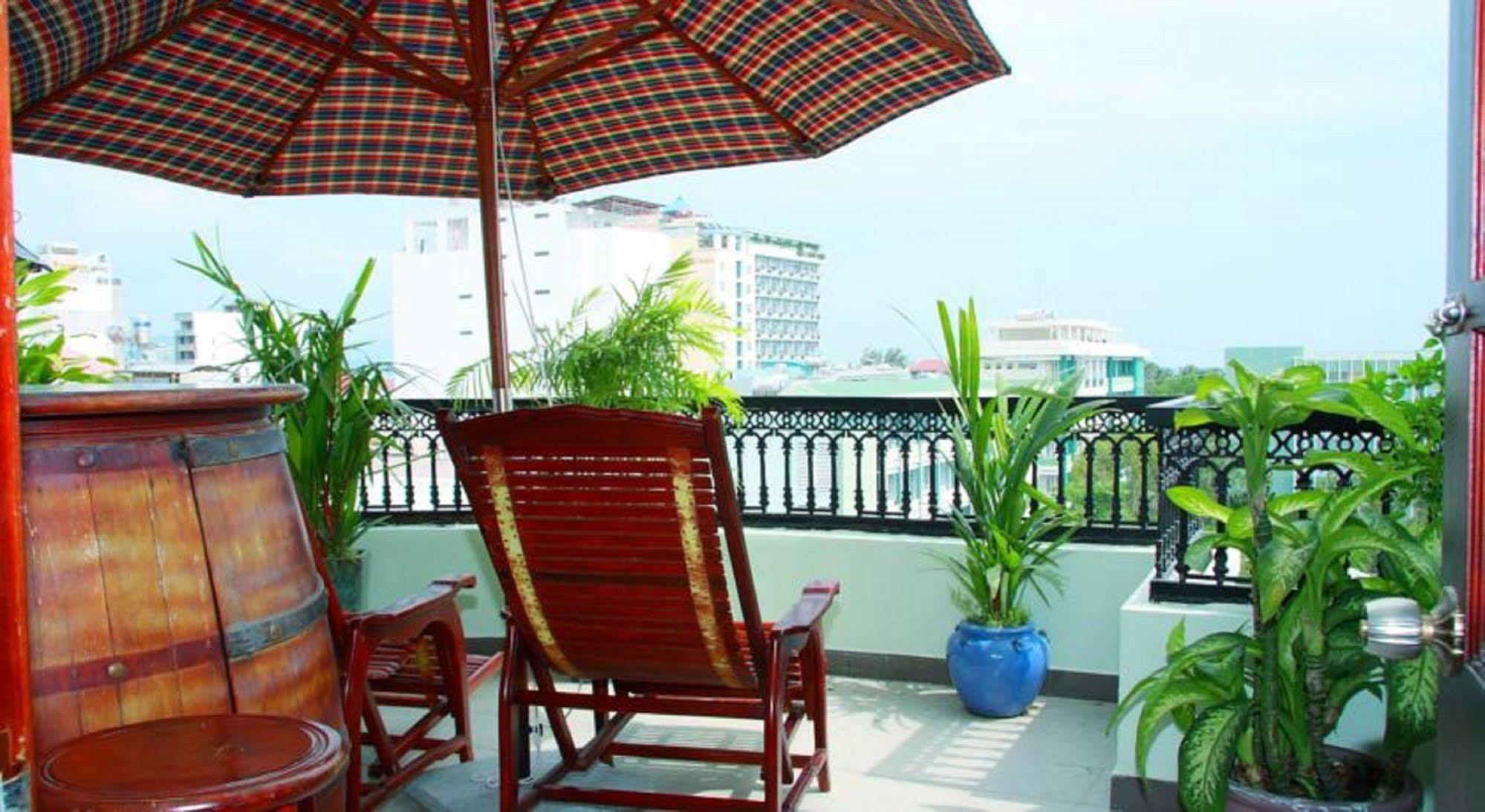 La Suisse Hotel Nha Trang Exterior foto